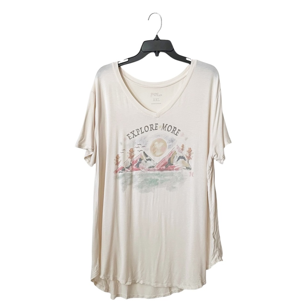 Grace Lace Womens Tee Womens Size XXL Cream Graphic V-Neck Short Sleeve Top
